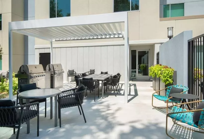 Hotelli Towneplace Suites By Marriott Atlanta Airport North