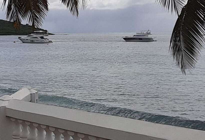 پانسیون A Toda Vela