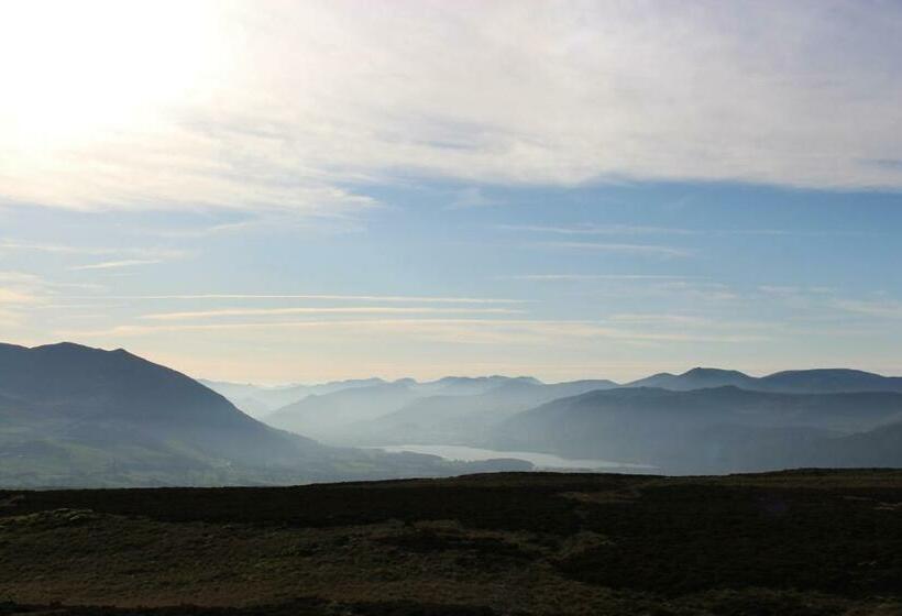 펜션 Woodlands Country House & Cottage