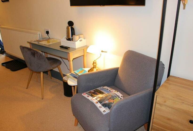 펜션 Woodlands Country House & Cottage