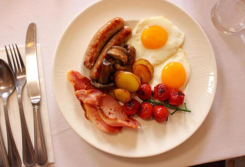 펜션 Woodlands Country House & Cottage