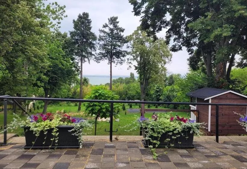 Aamiaismajoitus (B&B) Balinn Rooms