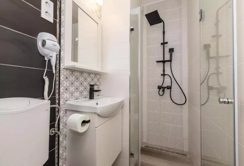 Aamiaismajoitus (B&B) Balinn Rooms