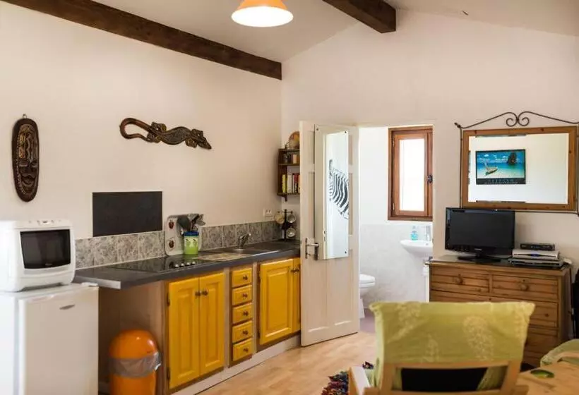 Aamiaismajoitus (B&B) Les Gîtes De Brives