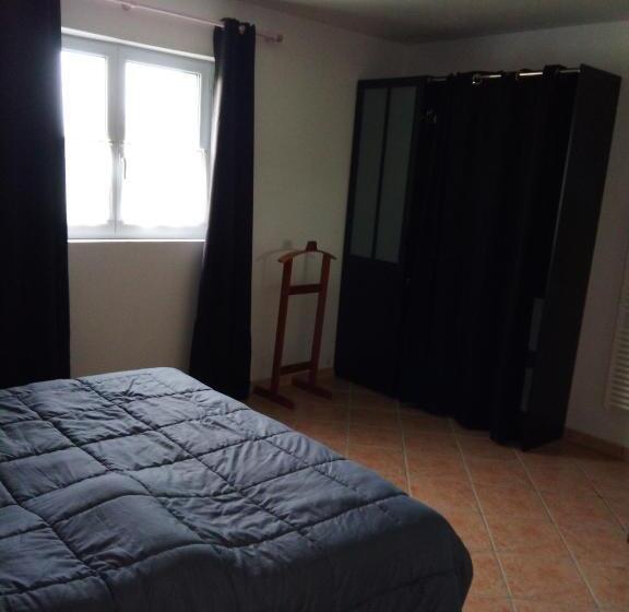 مبيت وإفطار Les Gîtes De Brives