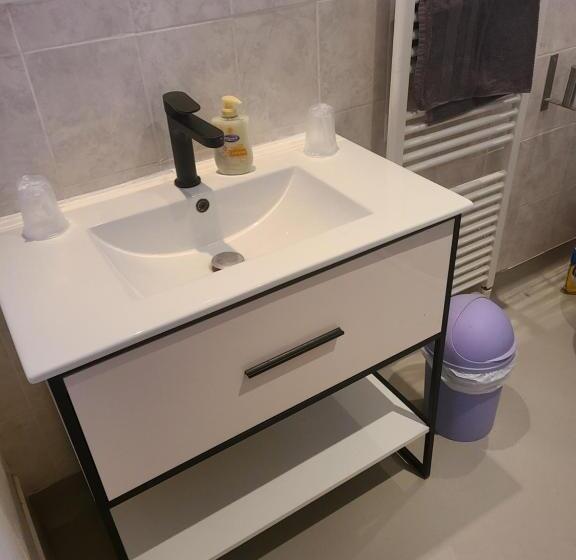 مبيت وإفطار Les Gîtes De Brives