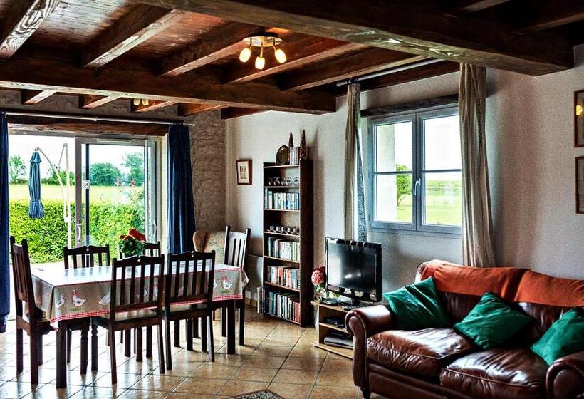 مبيت وإفطار Les Gîtes De Brives