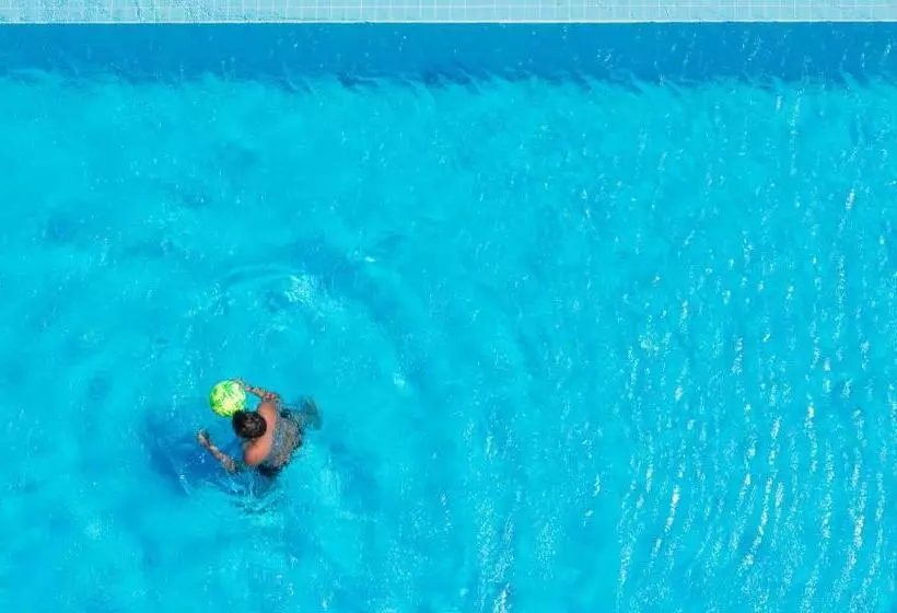 Casa Paradiso Beach Residence