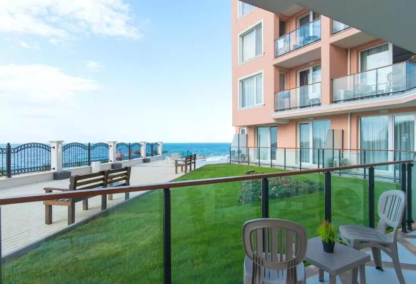 Casa Paradiso Beach Residence