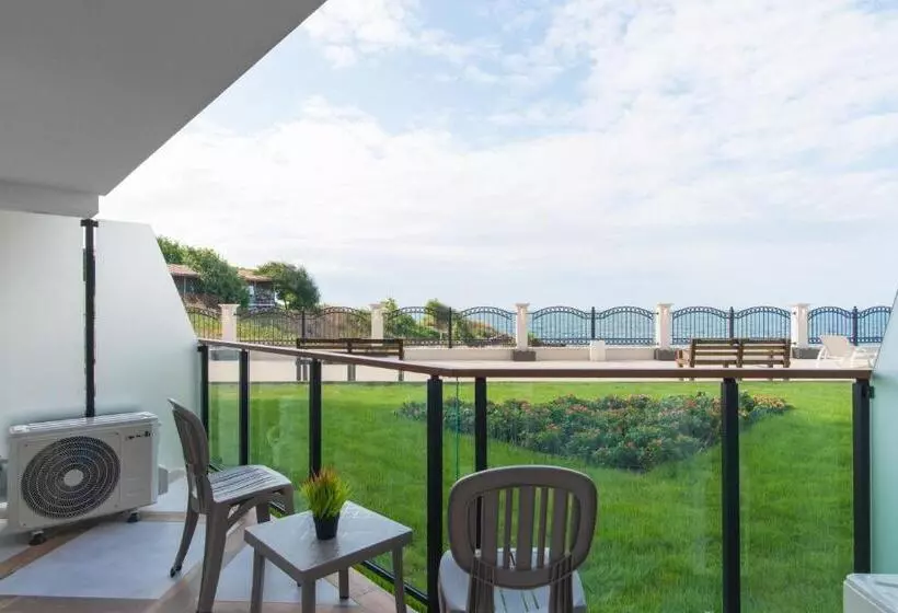 Casa Paradiso Beach Residence