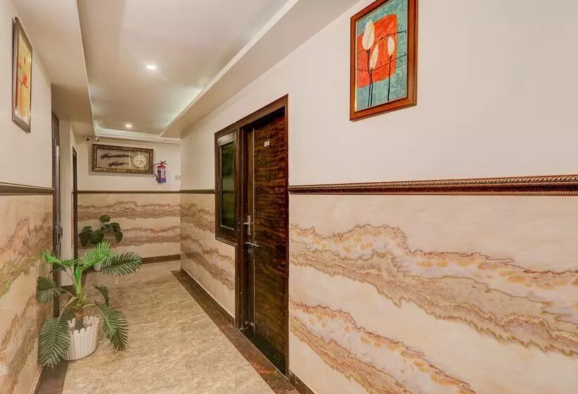 Fabhotel The Villa