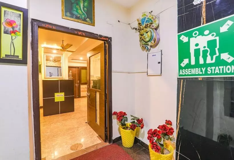 Fabhotel The Villa