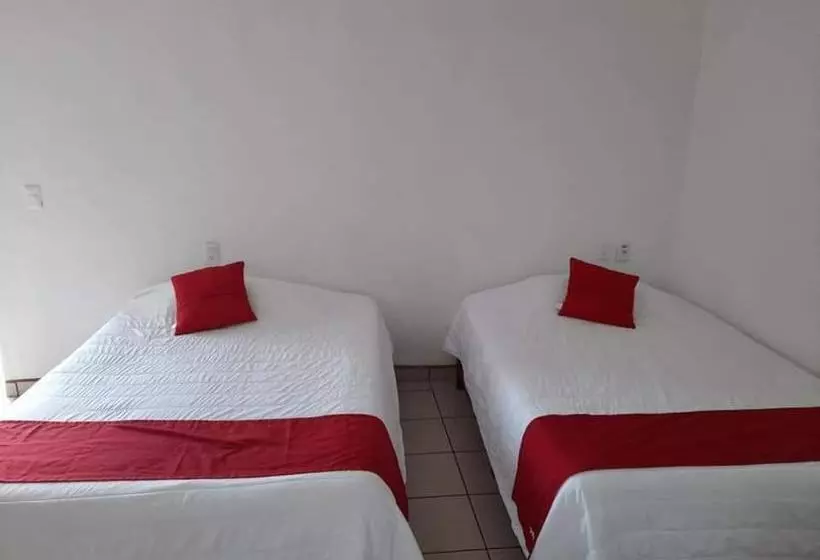 Hotelli Y Bungalows Bugambilias