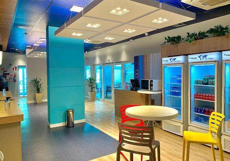 ホテル Ibis Budget Maceió Pajuçara