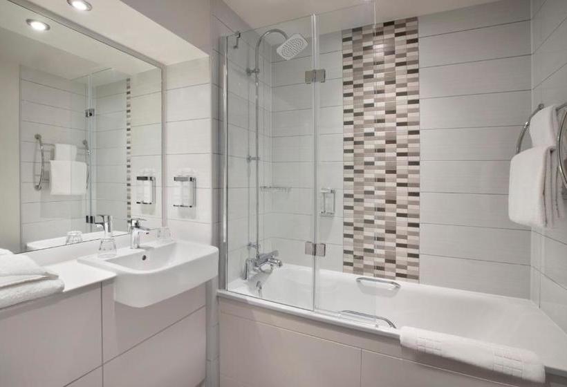 Leonardo Hotel Chester