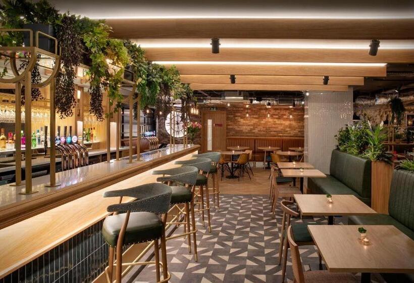 Leonardo Hotel Chester