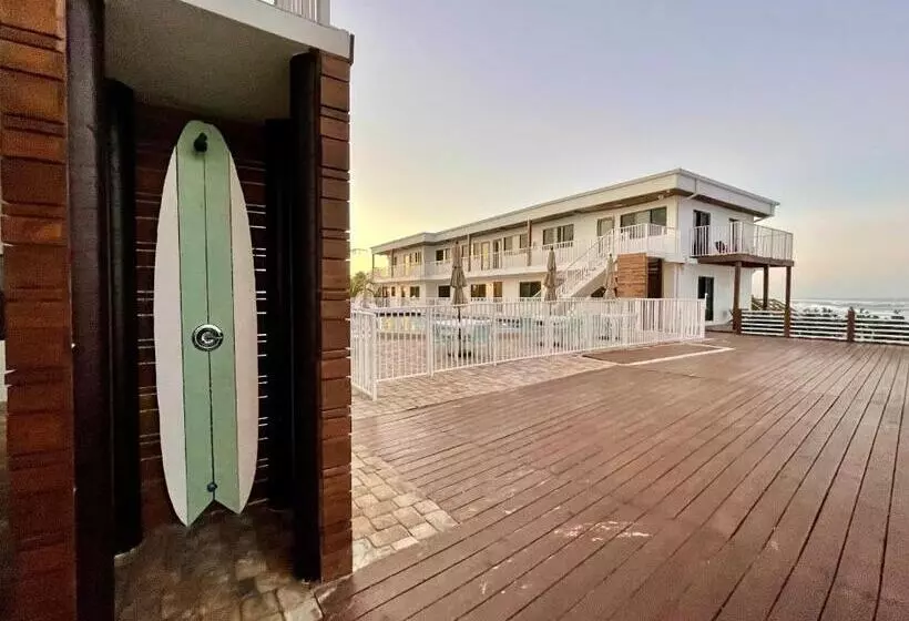 هتل Melbourne Beach Resort