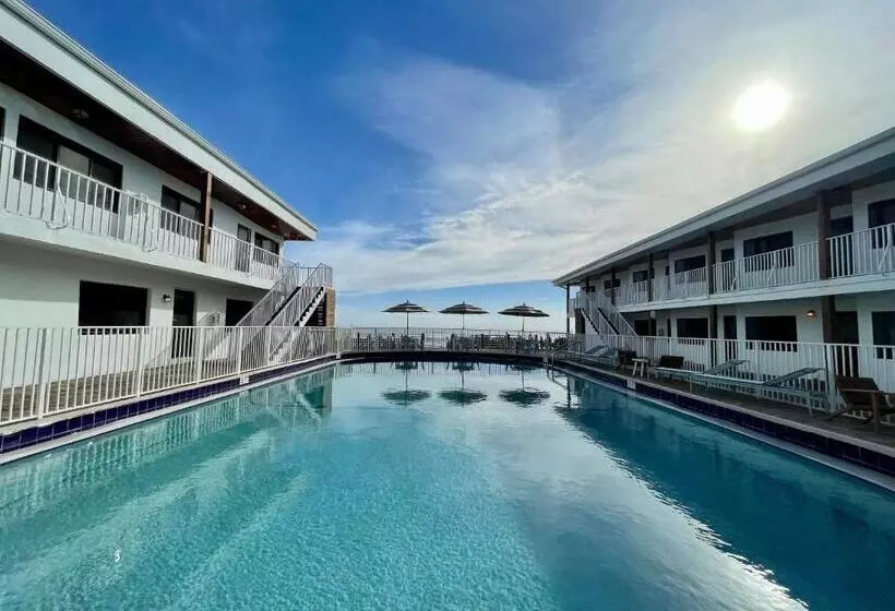 هتل Melbourne Beach Resort