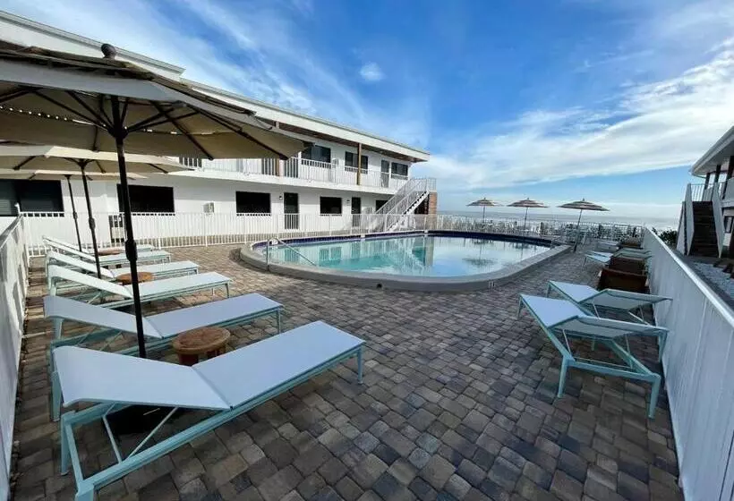 هتل Melbourne Beach Resort