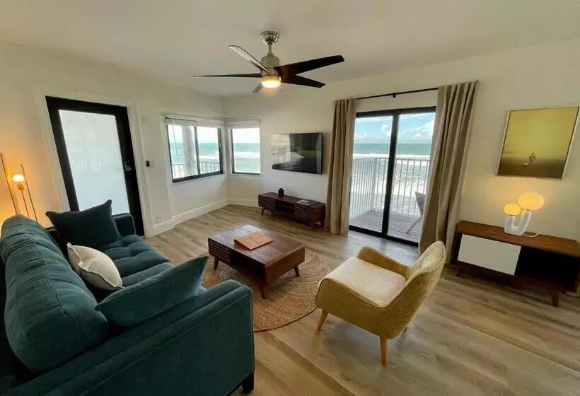 هتل Melbourne Beach Resort