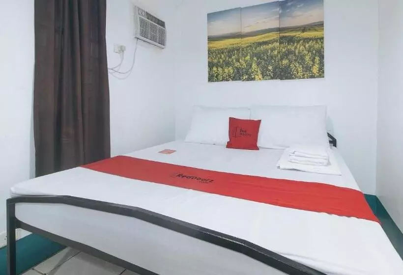 هتل Reddoorz At Crowne One Condo