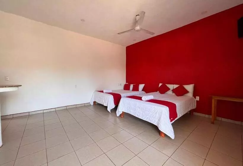 Hotelli Y Bungalows Bugambilias