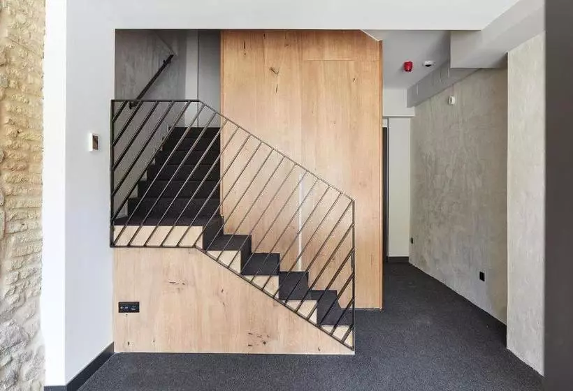 Majatalo Hostal Espoz Y Mina