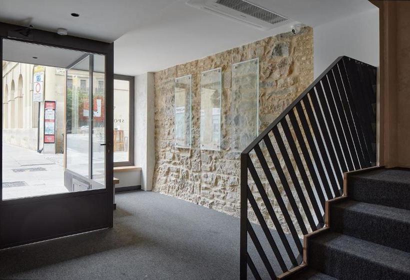 پانسیون Hostal Espoz Y Mina