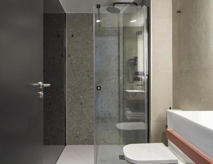 پانسیون Hostal Espoz Y Mina