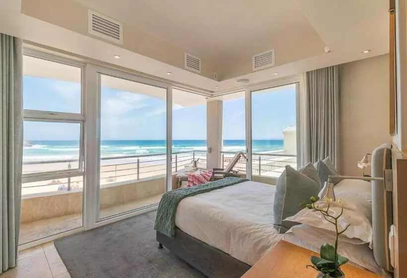 ペンション Room In Guest Room   Charming Room With A Sea View