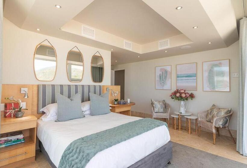 بنسيون Room In Guest Room   Charming Room With A Sea View