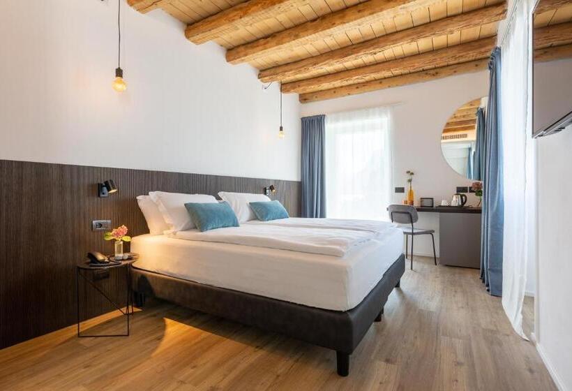 بنسيون Vistalago Torbole