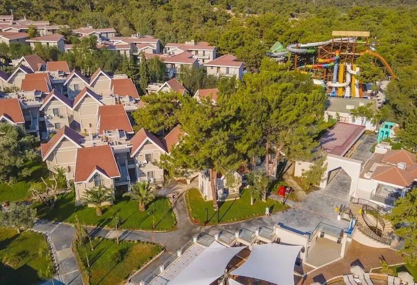 Lomakeskus Long Beach Club Nature - Ultra All Inclusive