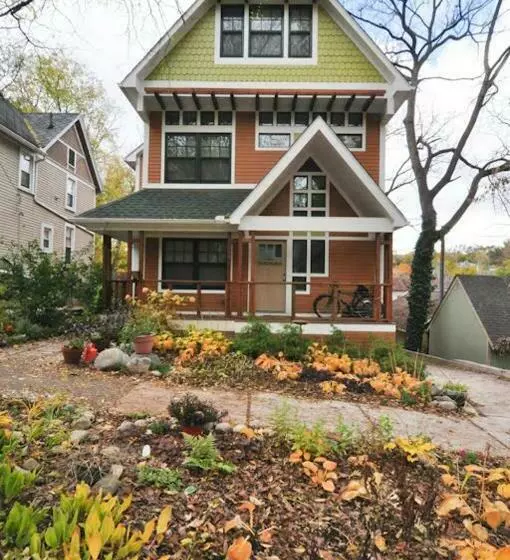 Baxter House Bed & Breakfast And Apartment