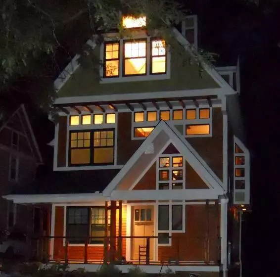 Baxter House Bed & Breakfast And Apartment