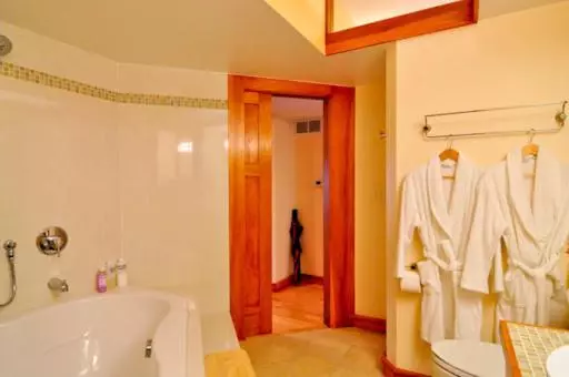 Baxter House Bed & Breakfast And Apartment