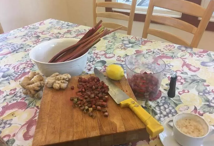 Baxter House Bed & Breakfast And Apartment