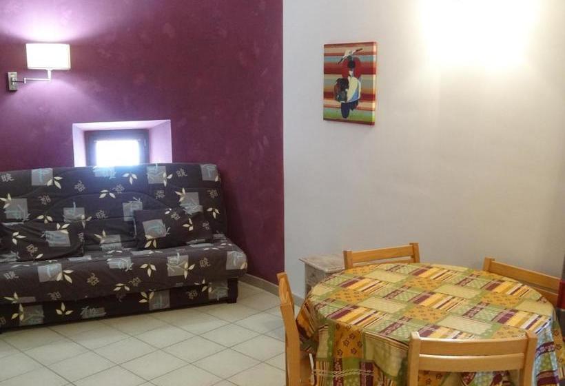 Bed and Breakfast La Vieille Tour