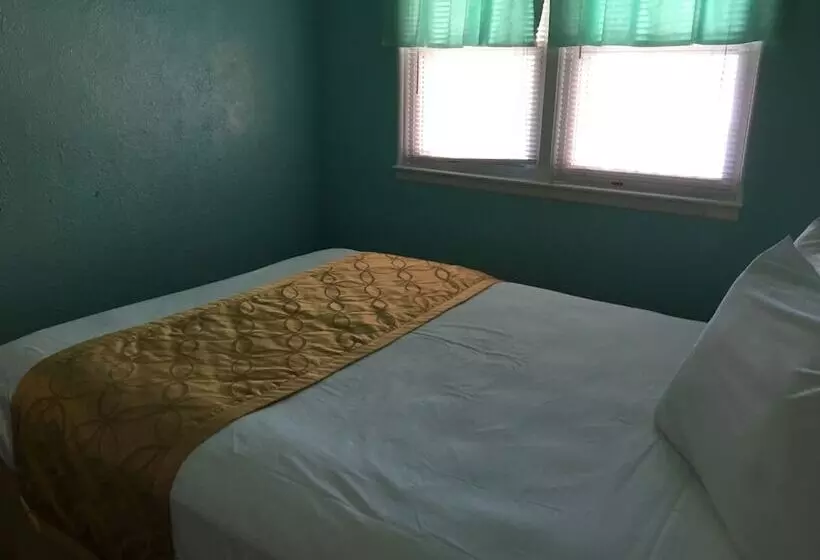 Harbor Mist Family Motel