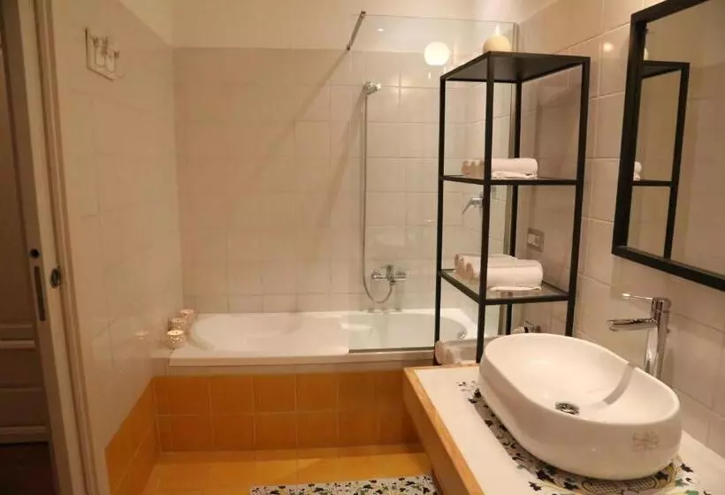 Hotelli Albergo Ristorante Cavaliere