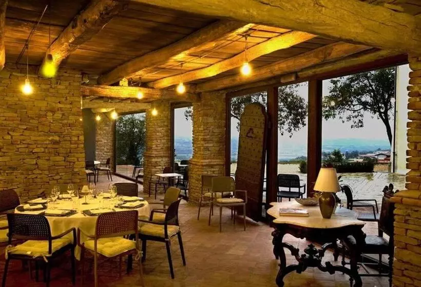 ホテル Archisa Relais Hostaria