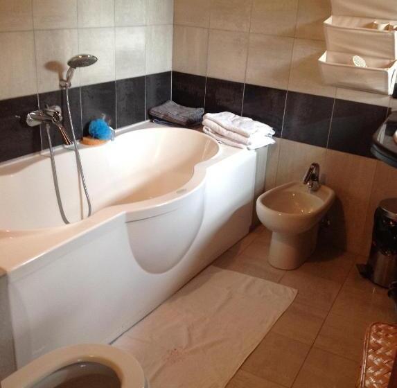 ホテル Archisa Relais Hostaria