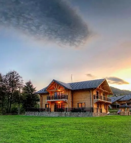 هتل Casa Pădurarului