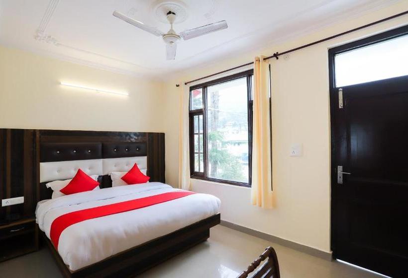 Hotelli Oyo 60523 The Nirvana