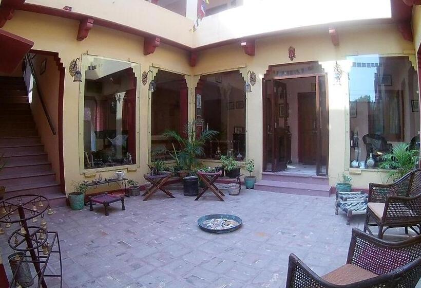 Hotelli Udai Niwas   A Boutique Homestay