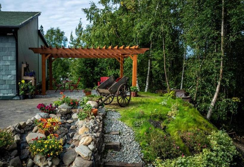 Alaska House Of Jade Bed And Breakfast