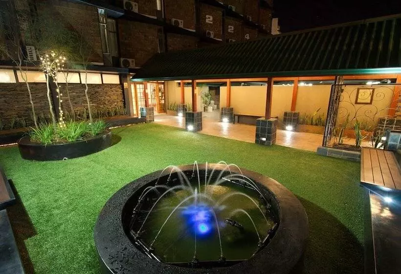 Отель 224 & Apartments