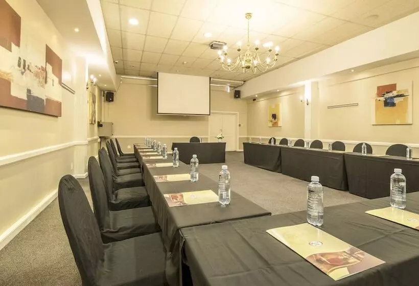 Отель 224 & Apartments