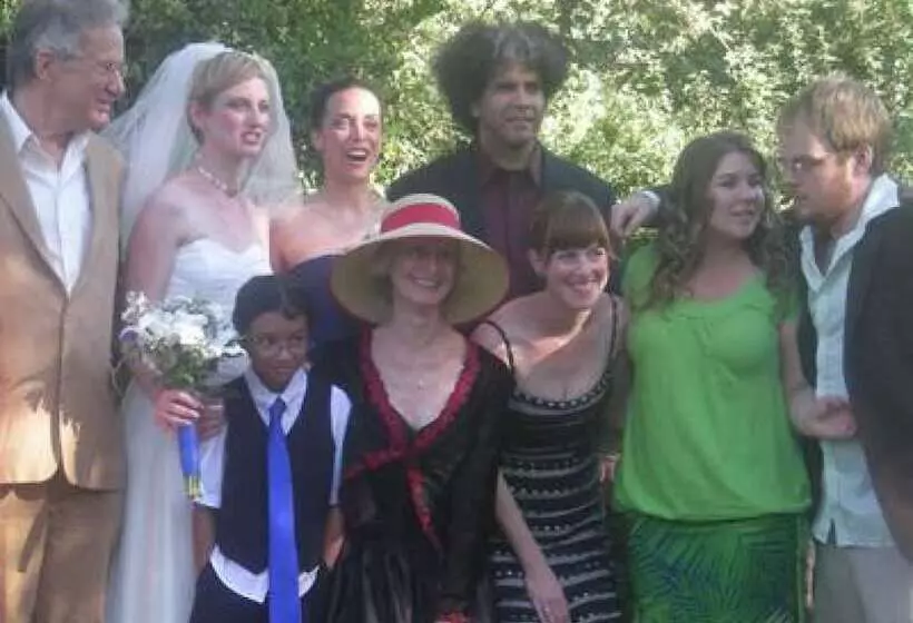 酒店 Backyard Garden Oasis