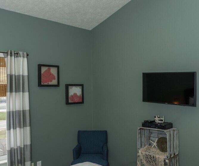 ホテル Creekside Inn